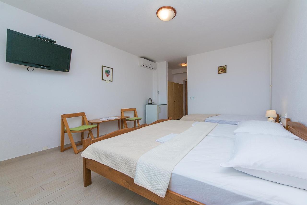 Triple Room Brela 2752A Eksteriør bilde